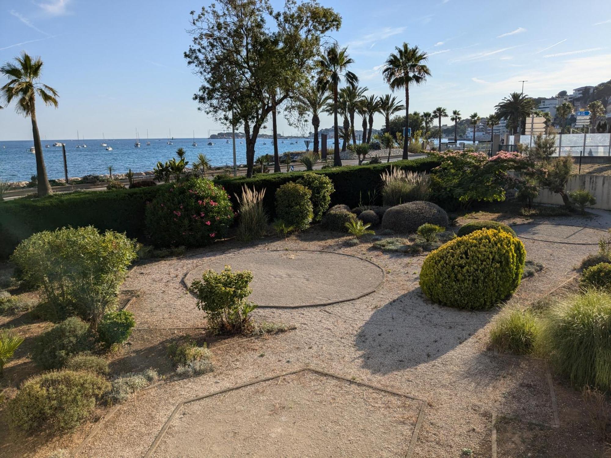 "Le Palmier Dore", Cosy T3 A 3 Minutes A Pied Des Plages, Parking Et Clim 滨海萨纳里 外观 照片